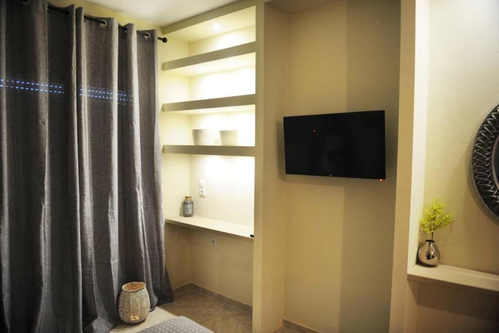 Georgia'S Cozy Rooms #3 Kavala Bagian luar foto